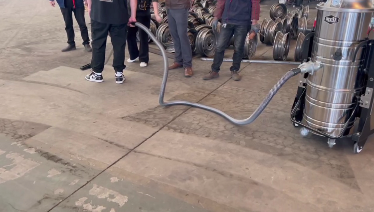 商用吸塵器與工業(yè)吸塵器有什么區(qū)別 商用吸塵器與工業(yè)吸塵器有什么區(qū)別