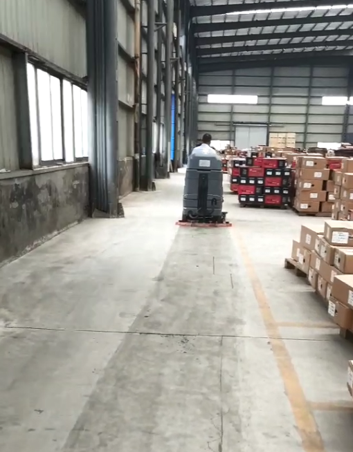 洗地機(jī)如何維護(hù)與保養(yǎng) 洗地機(jī)如何維護(hù)與保養(yǎng)